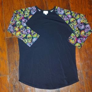 Lularoe Randy tee skull sleeves